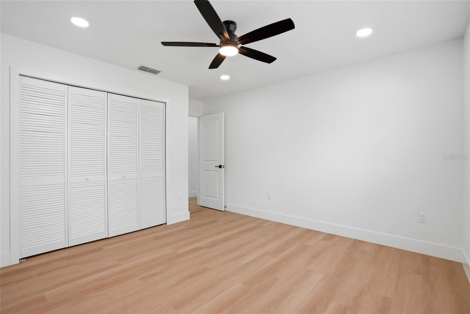 COUNTRY OAKS PH II - Residential