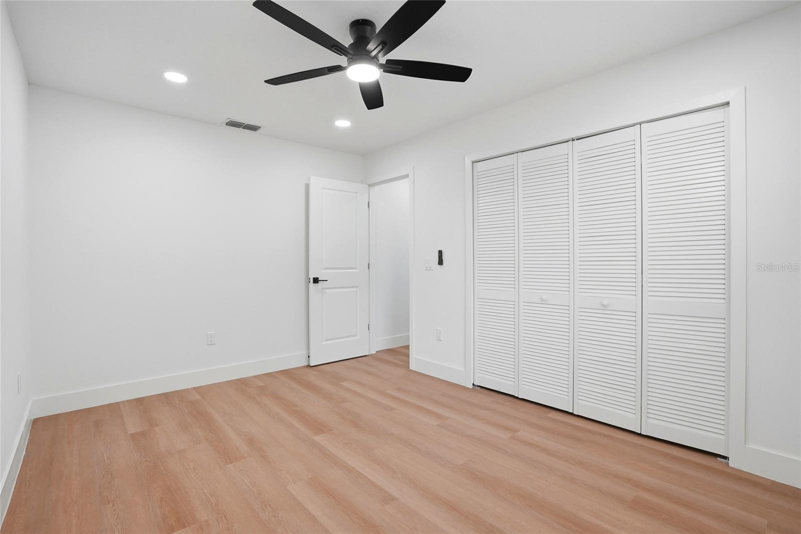 COUNTRY OAKS PH II - Residential