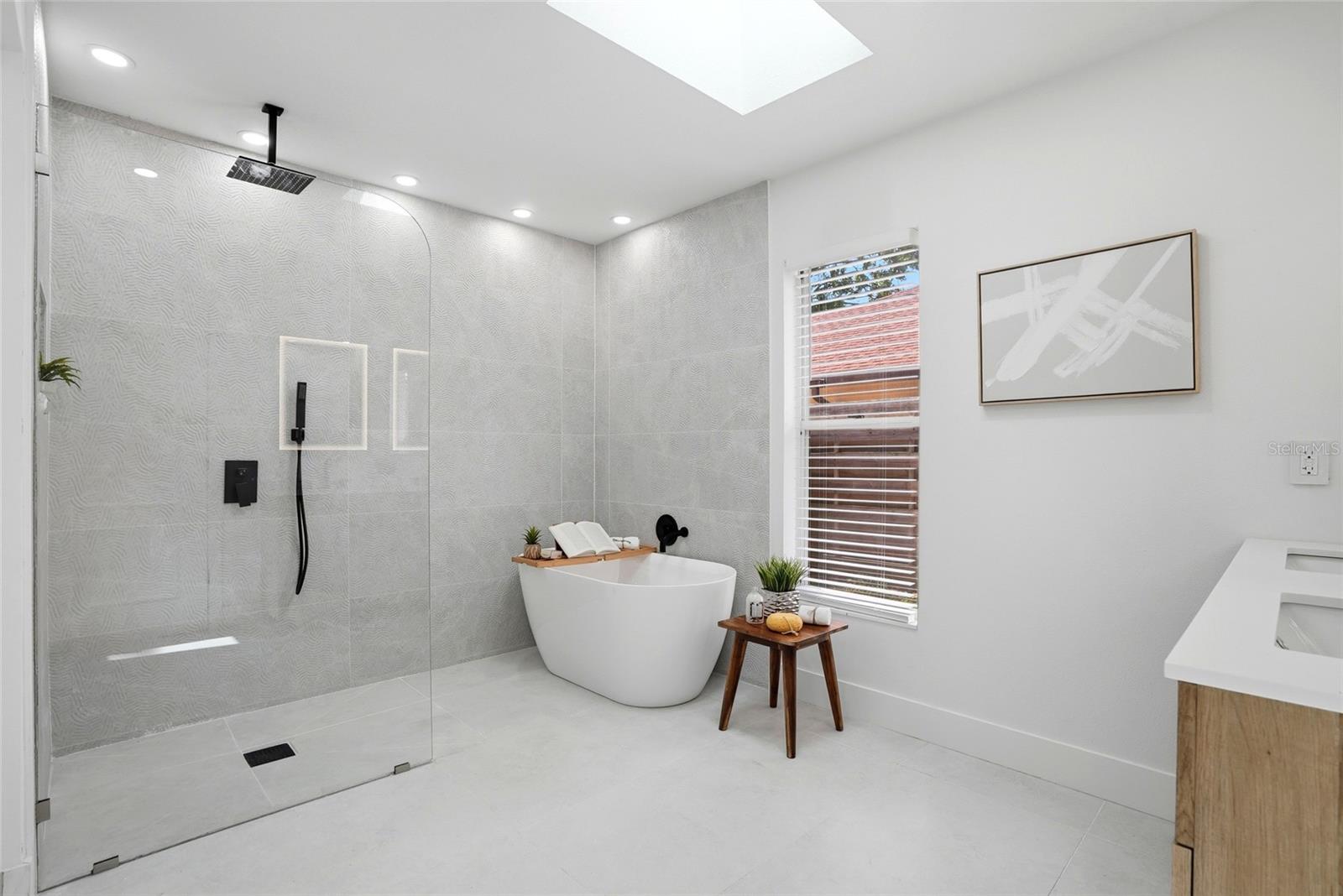 COUNTRY OAKS PH II - Residential