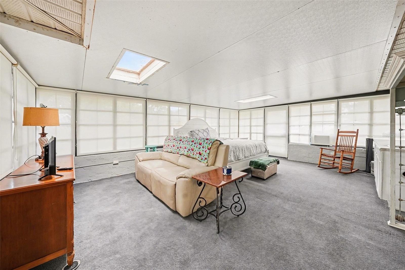 SPRING HILL UN 6 - Residential