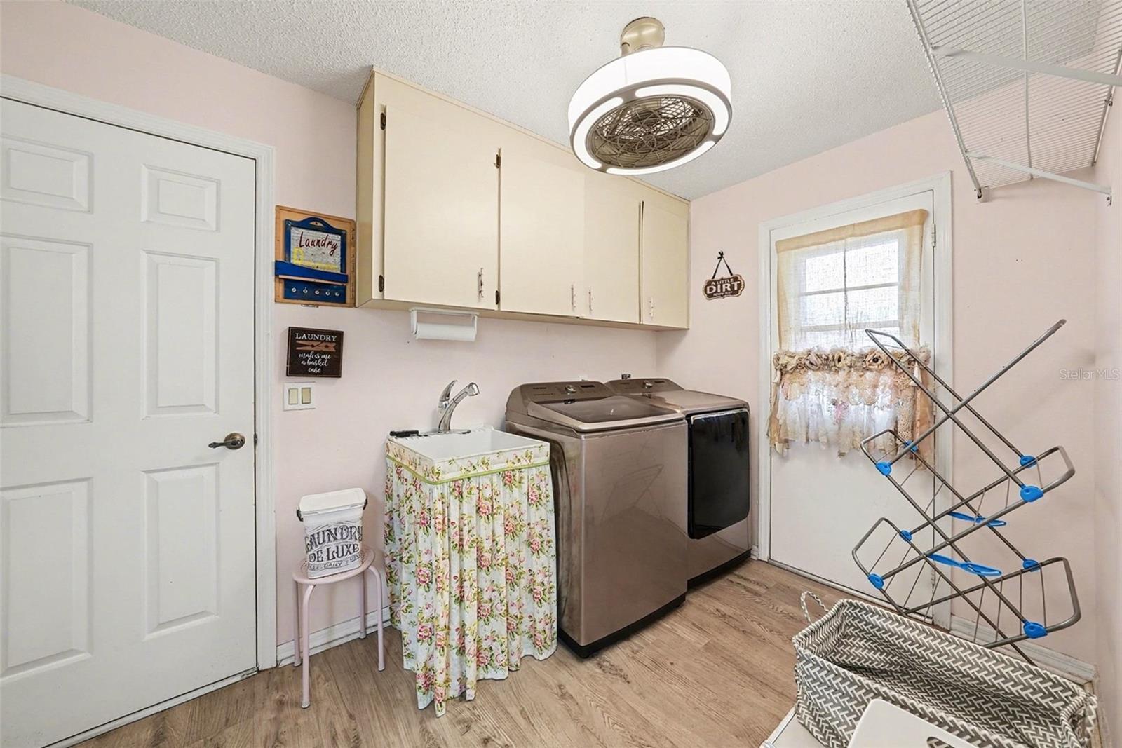 SPRING HILL UN 6 - Residential