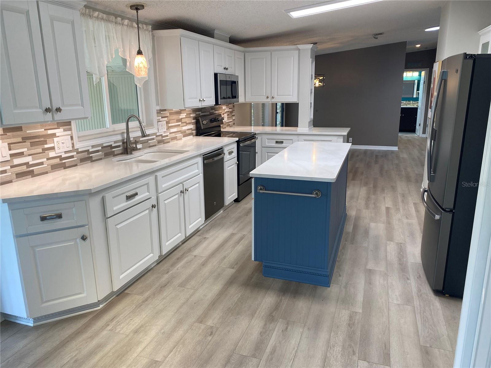 RIDGEWOOD OAKS PH IV - Residential