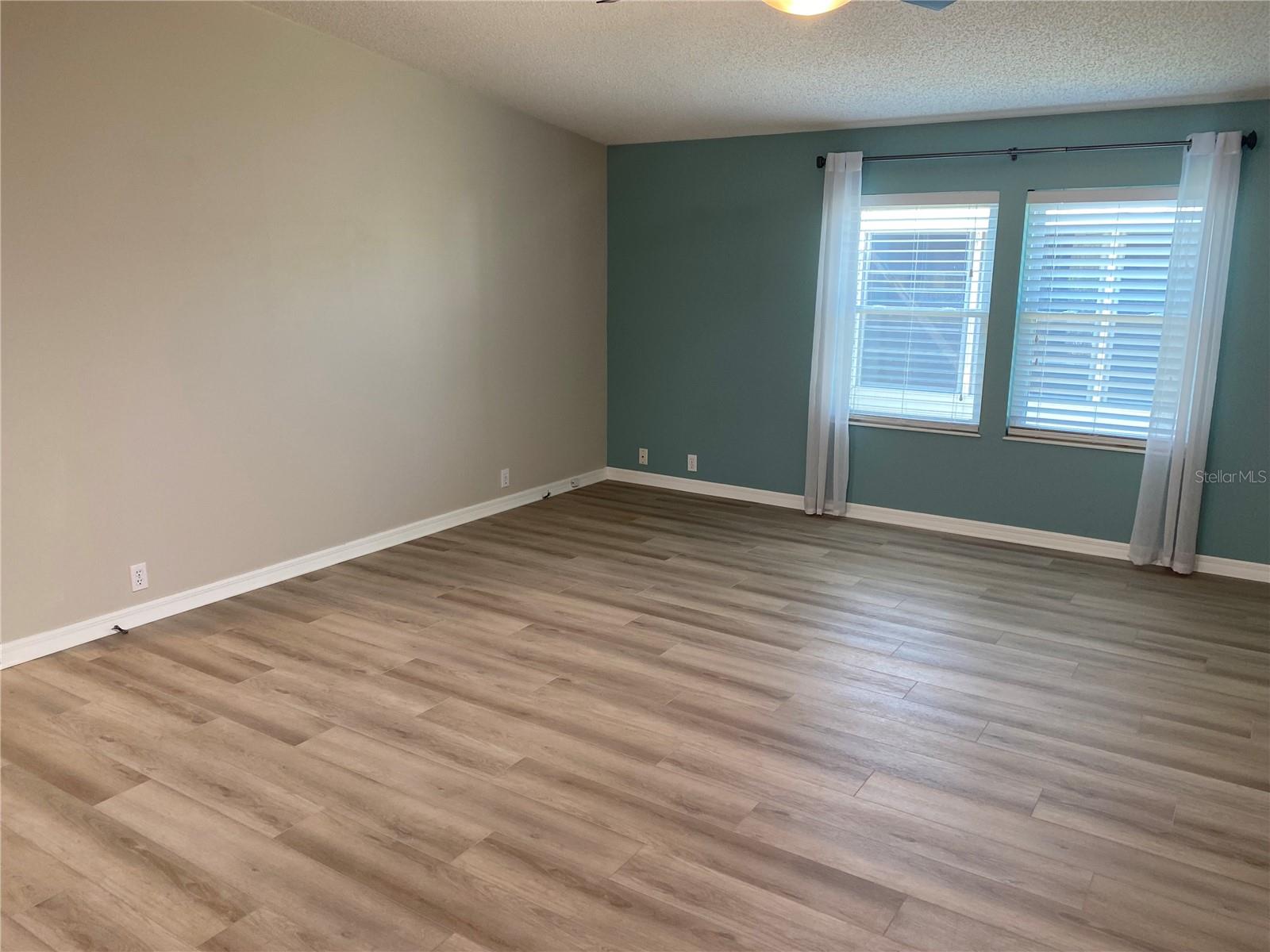 RIDGEWOOD OAKS PH IV - Residential