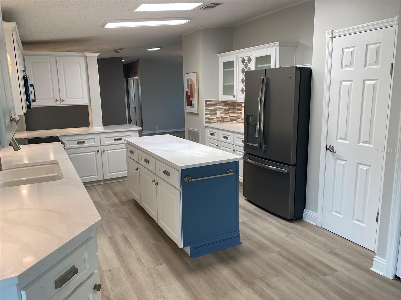 RIDGEWOOD OAKS PH IV - Residential