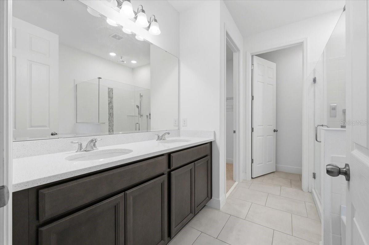 HANOVER LAKES PH 5 - Residential