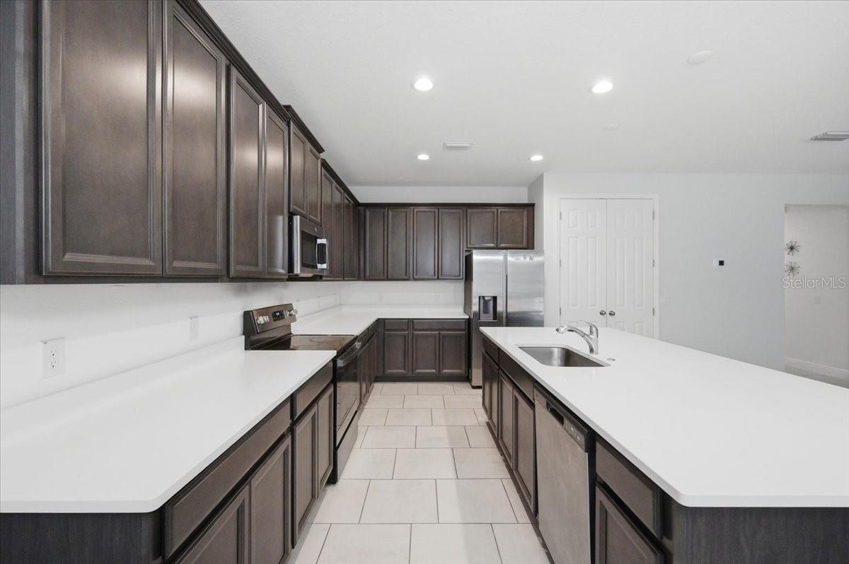 HANOVER LAKES PH 5 - Residential