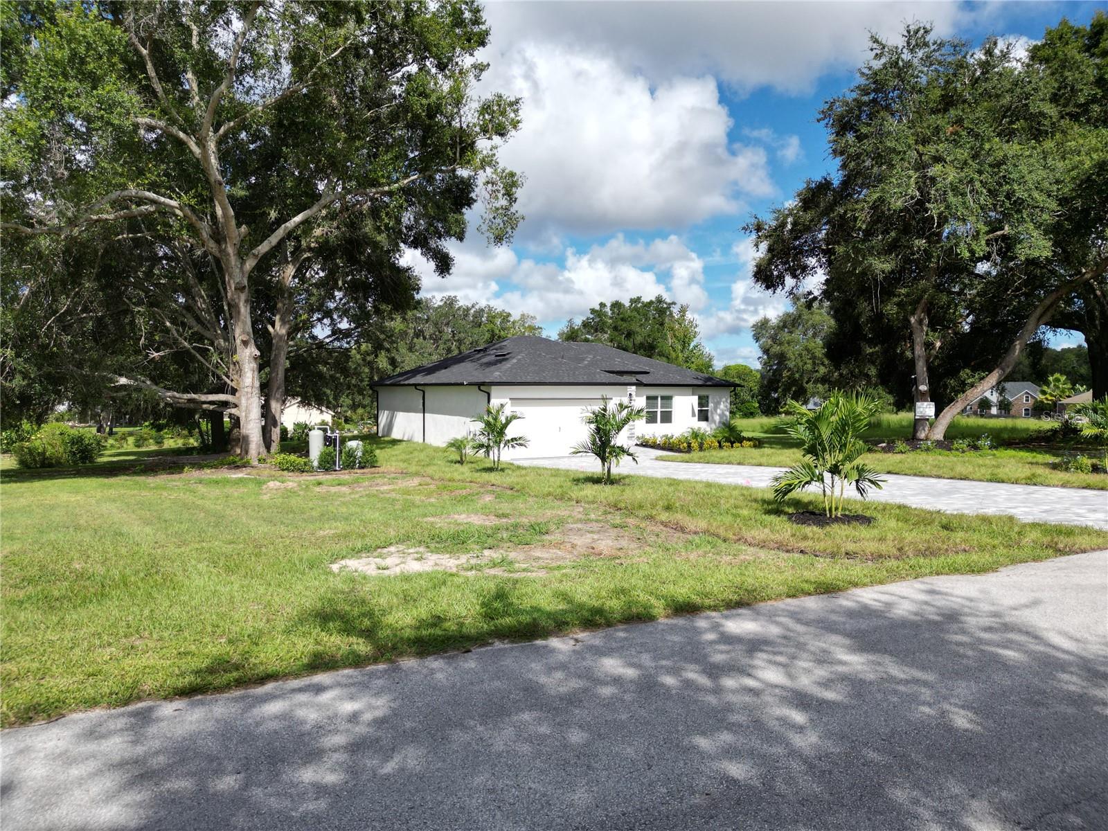 OAK POINTE SUB - Residential