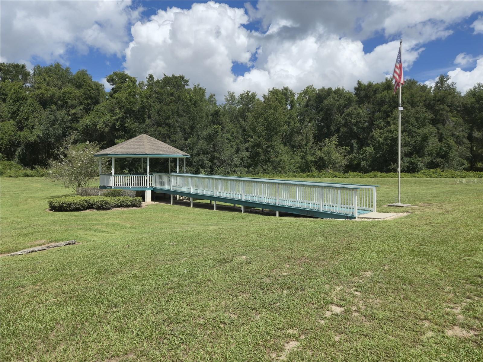 OAK POINTE SUB - Residential