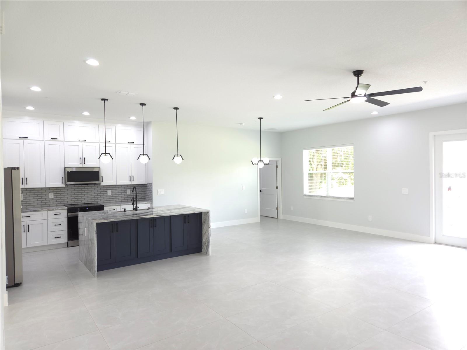 OAK POINTE SUB - Residential