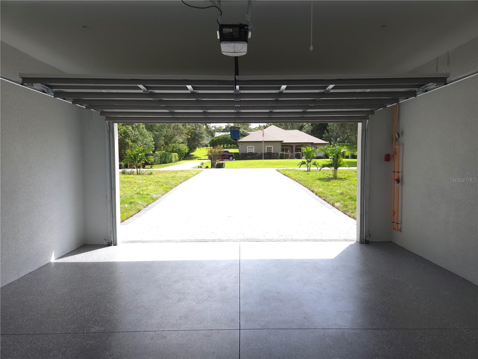 OAK POINTE SUB - Residential