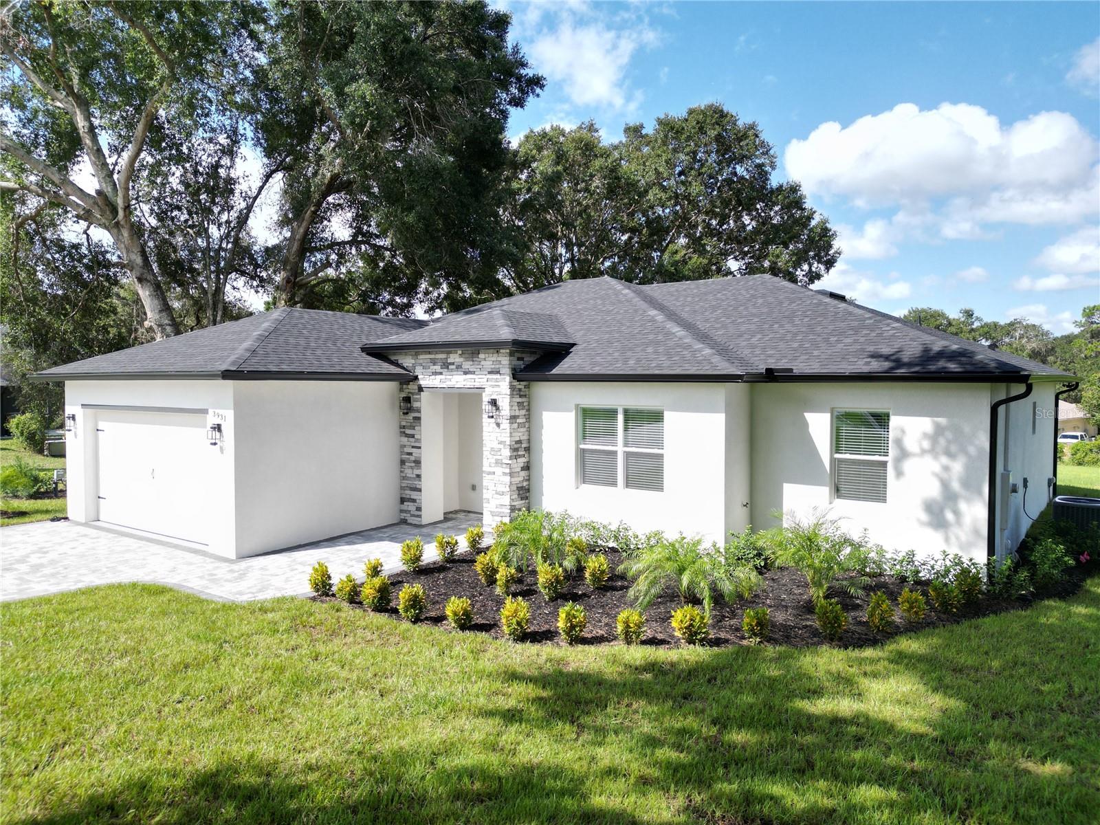 OAK POINTE SUB - Residential