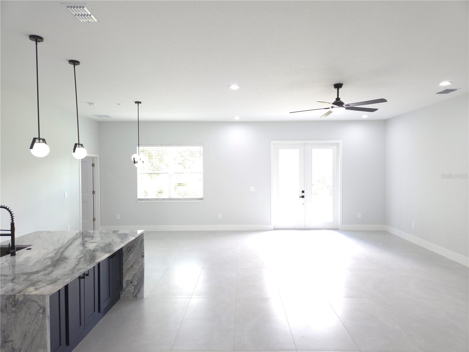 OAK POINTE SUB - Residential