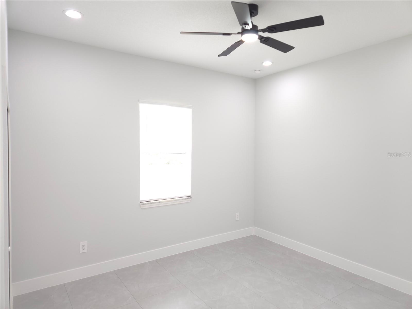 OAK POINTE SUB - Residential