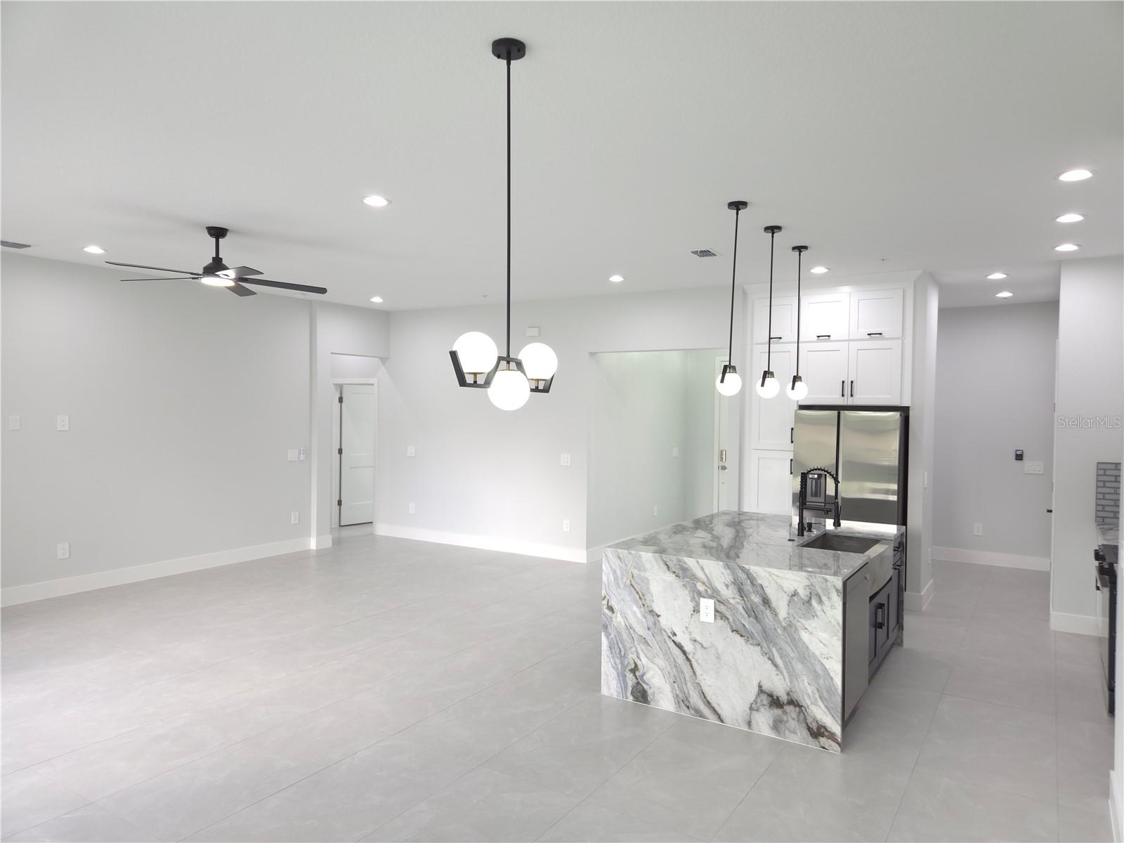 OAK POINTE SUB - Residential