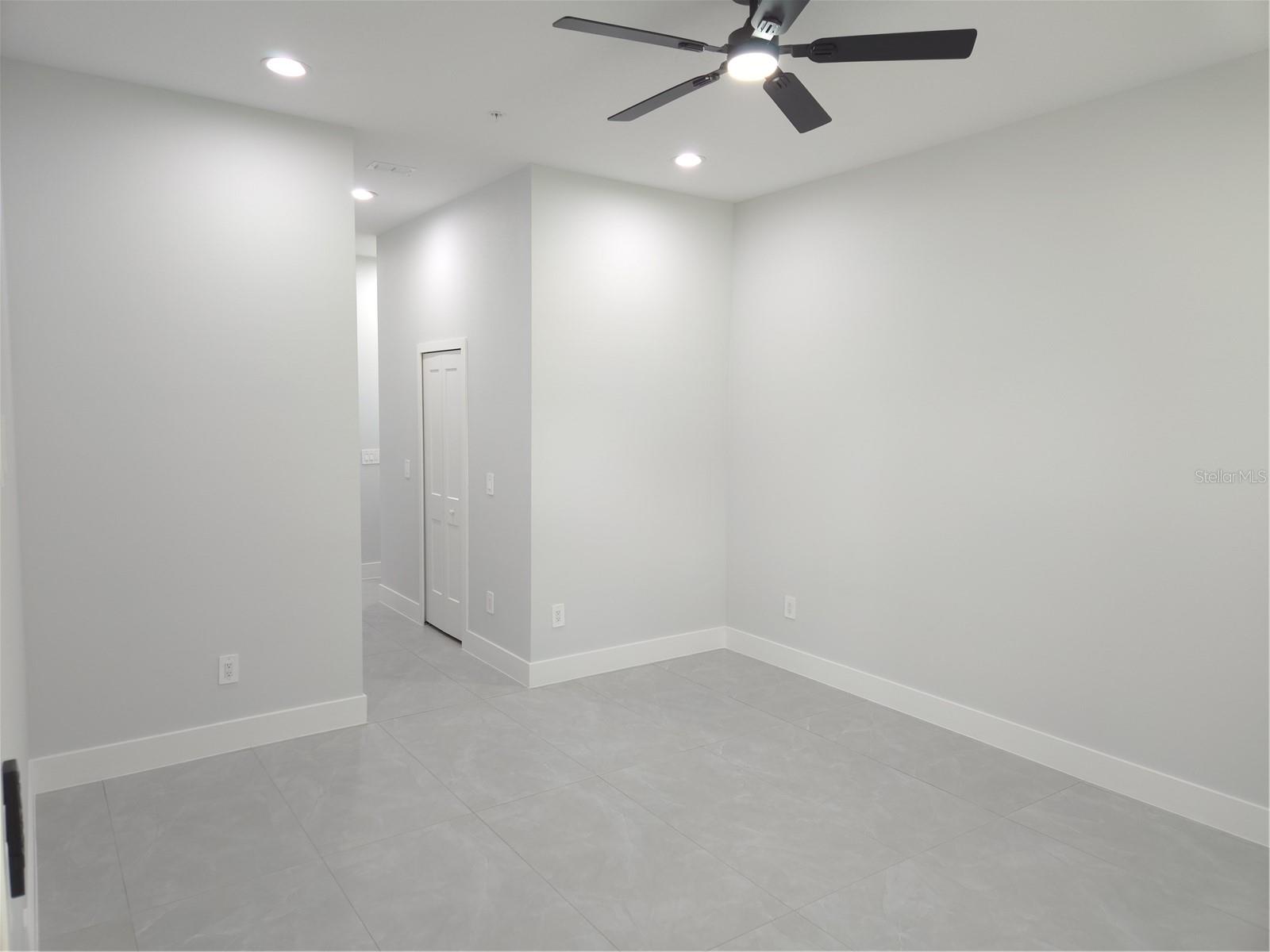OAK POINTE SUB - Residential