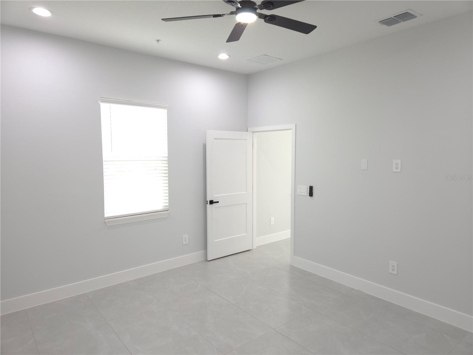 OAK POINTE SUB - Residential