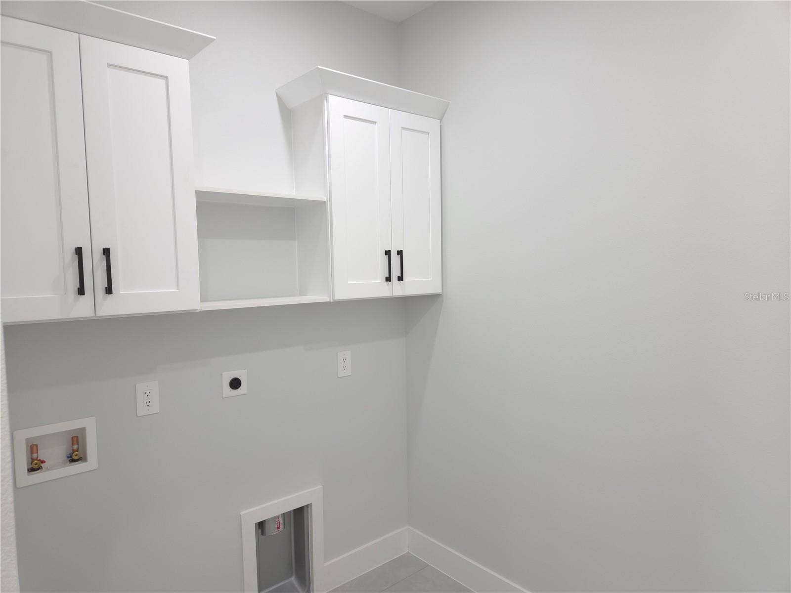 OAK POINTE SUB - Residential