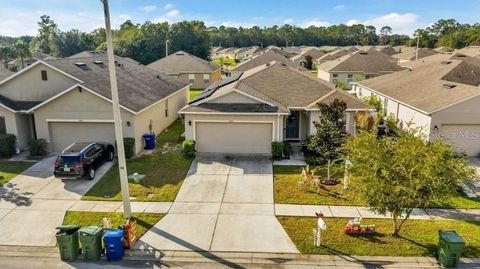 A home in WINTER HAVEN