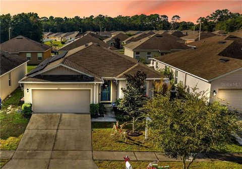 A home in WINTER HAVEN