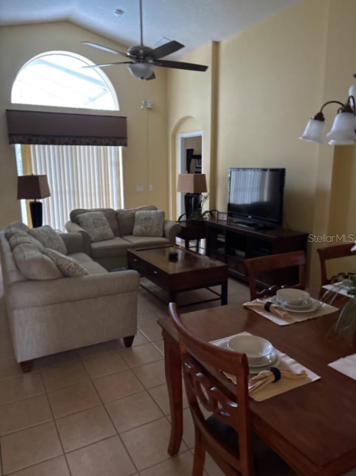 HIGHGATE PARK PH 01 - Residential Lease