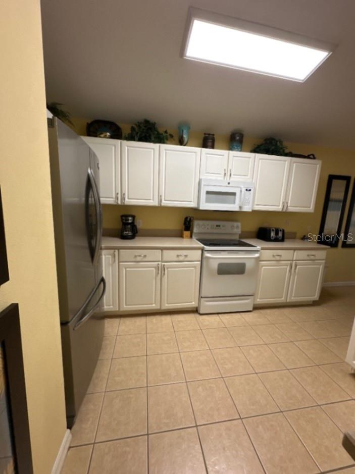 HIGHGATE PARK PH 01 - Residential Lease