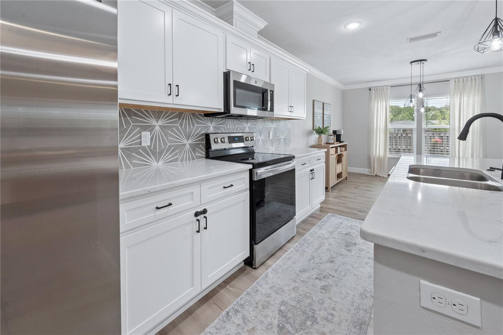 SAVANNAH STATION - Residential