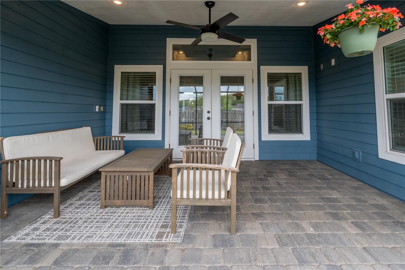 SAVANNAH STATION - Residential