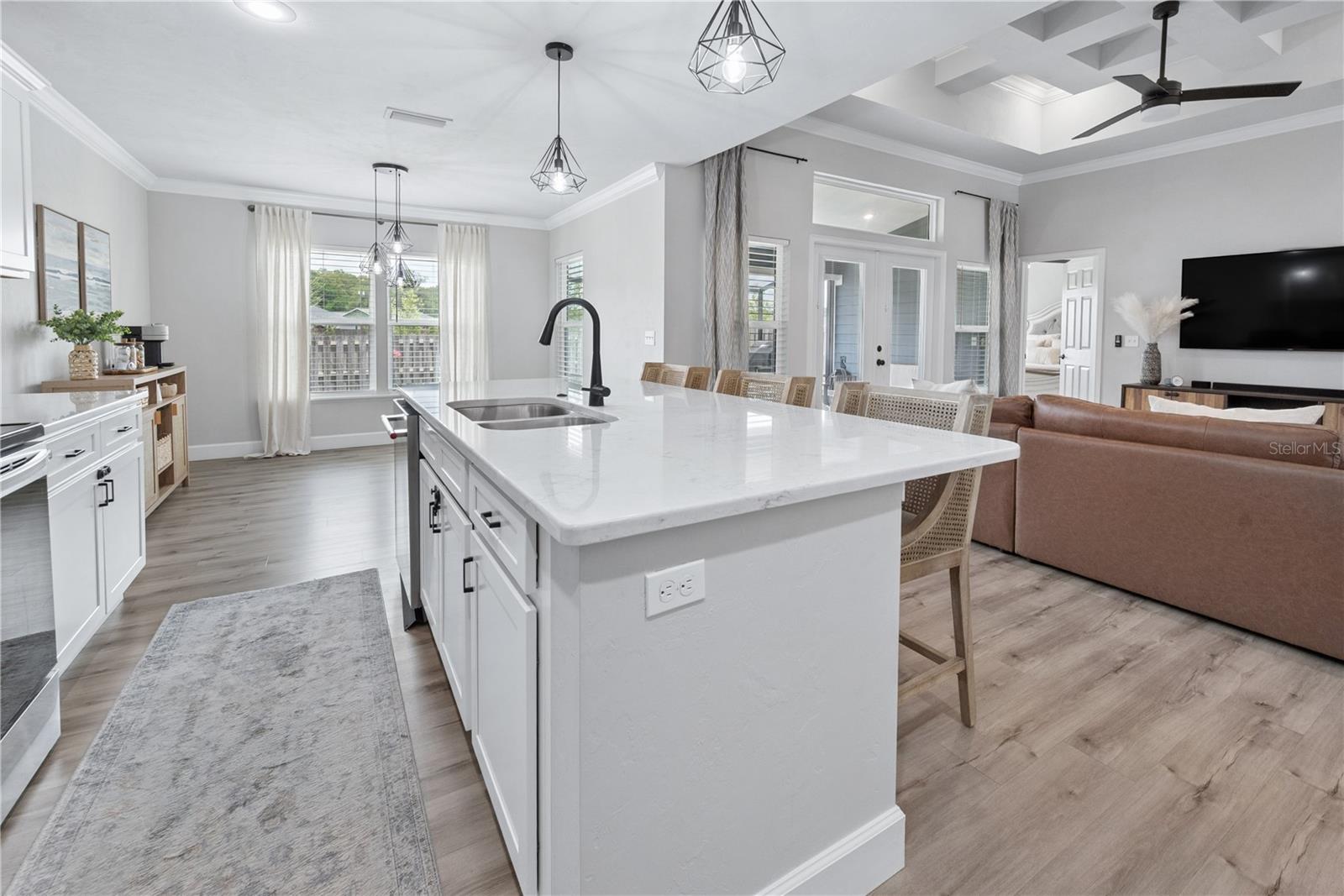 SAVANNAH STATION - Residential