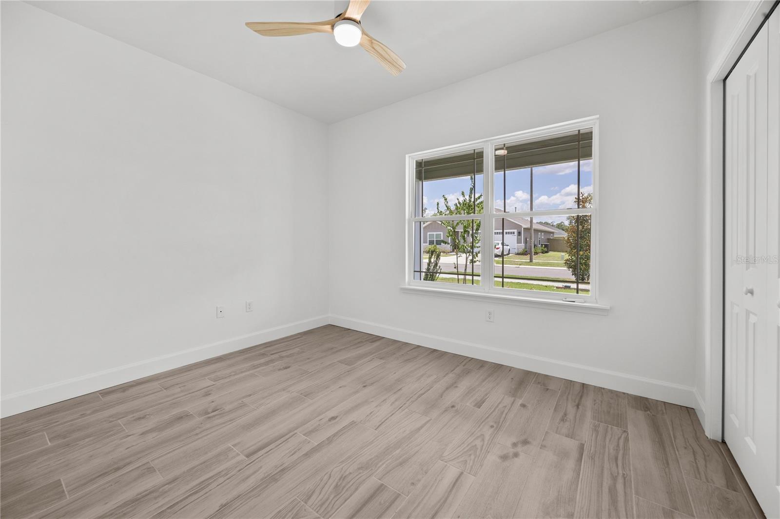 GRAND OAKS AT TOWER - Residential
