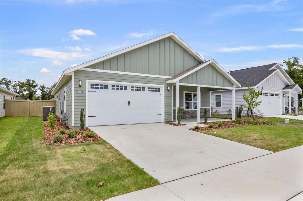 Photo of 6702 SW 10th Lane, Gainesville, FL 32607 (MLS # GC534613)