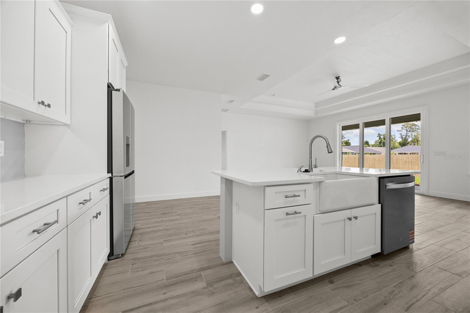GRAND OAKS AT TOWER - Residential