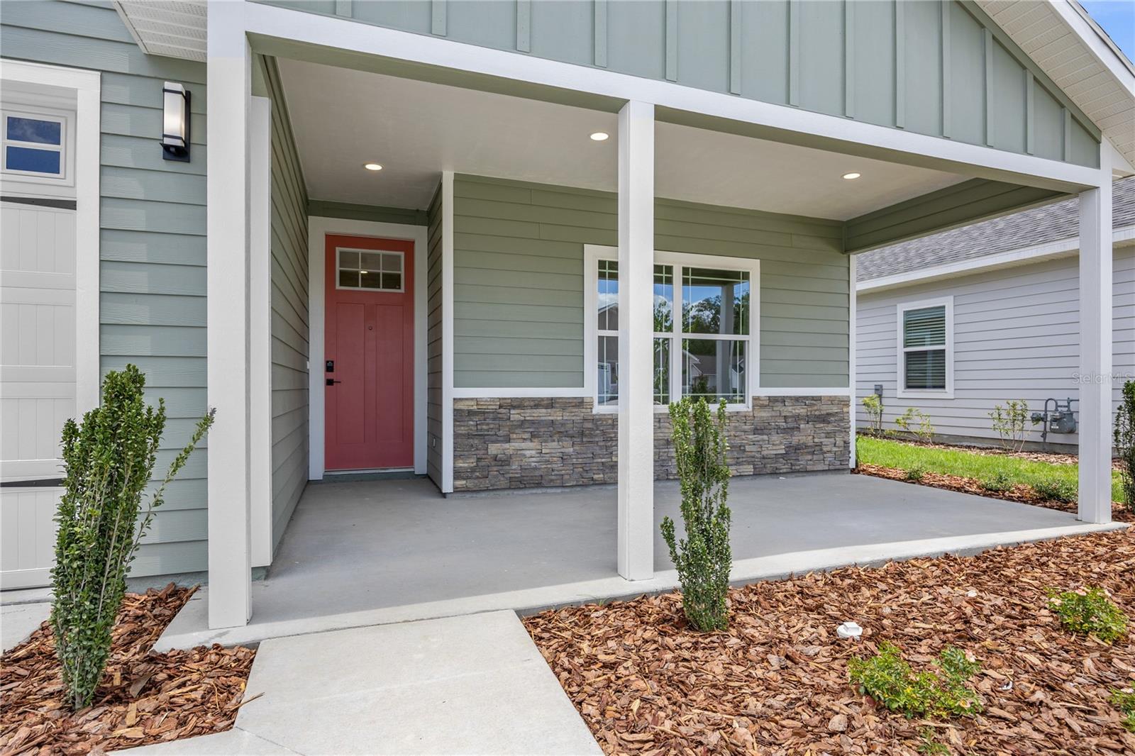GRAND OAKS AT TOWER - Residential