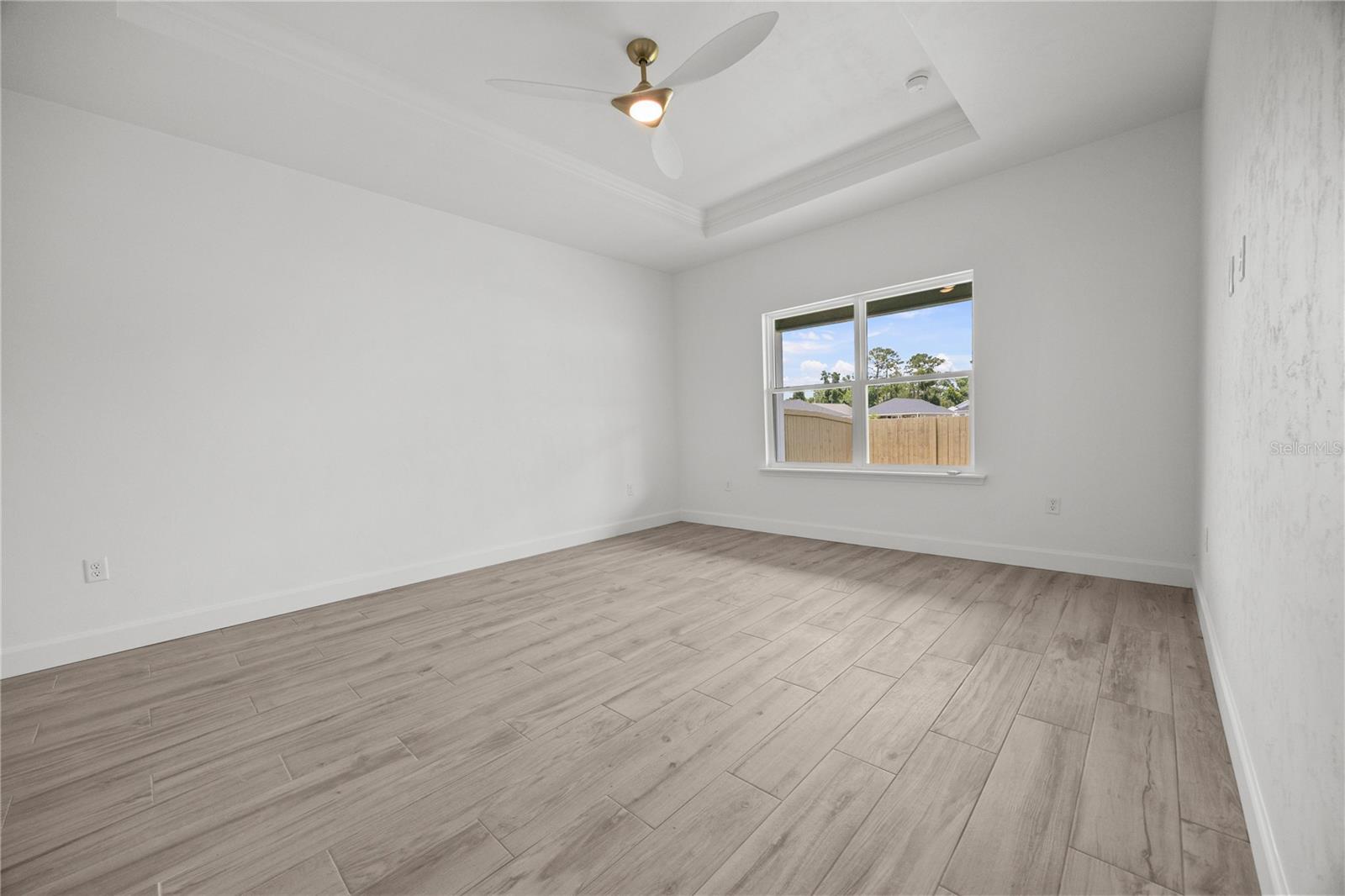 GRAND OAKS AT TOWER - Residential