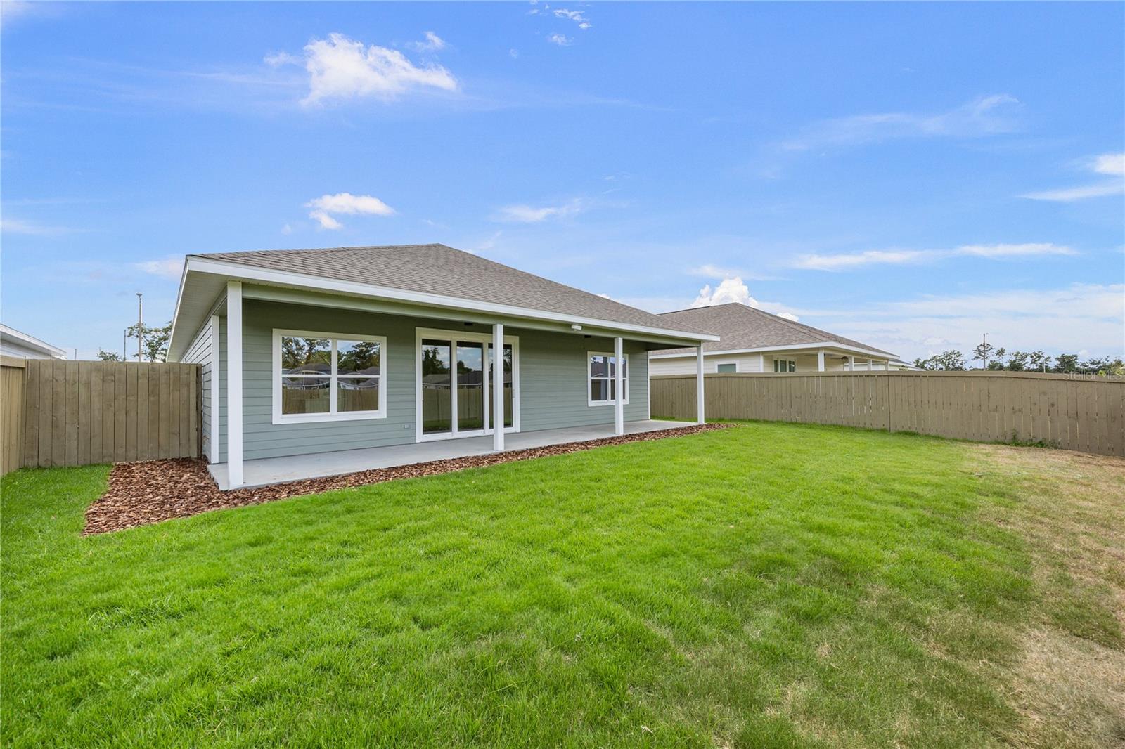 GRAND OAKS AT TOWER - Residential