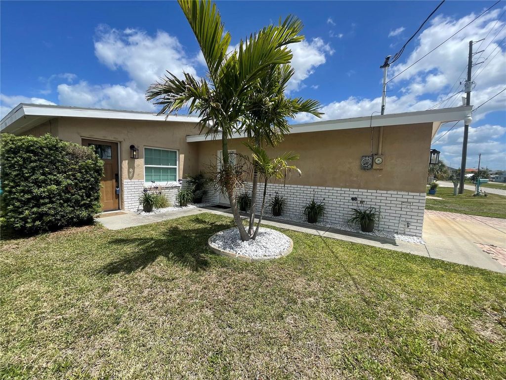 Photo of 6403 Lonnie Lee Lane, Hudson, FL 34667 (MLS # TB8488457)