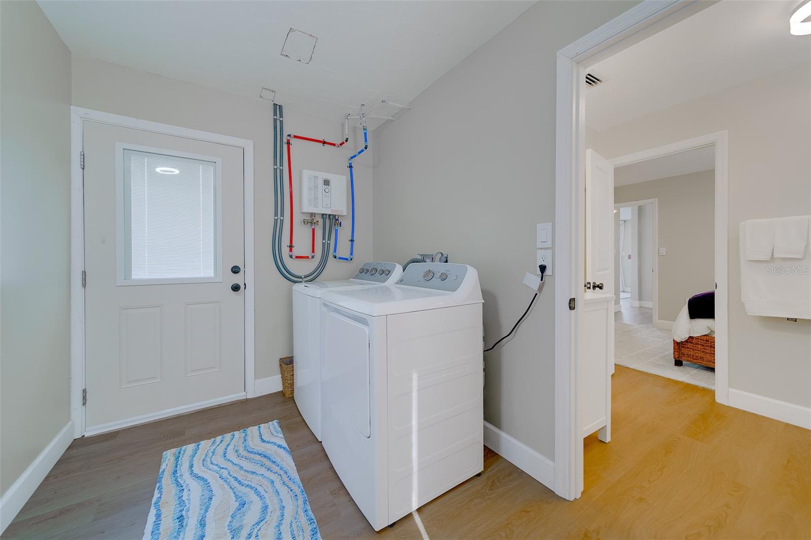 HUDSON BEACH ESTATES - Residential