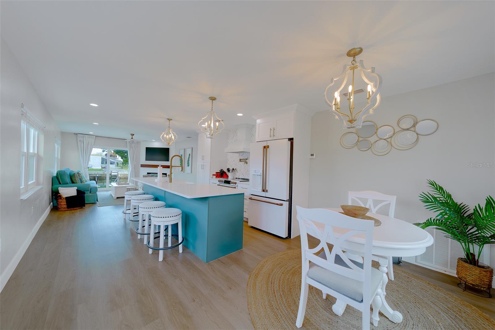 HUDSON BEACH ESTATES - Residential