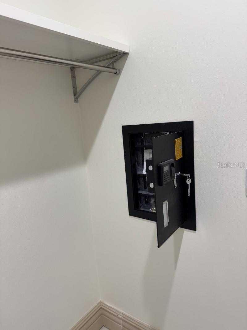 LEGACY COURT - Residential