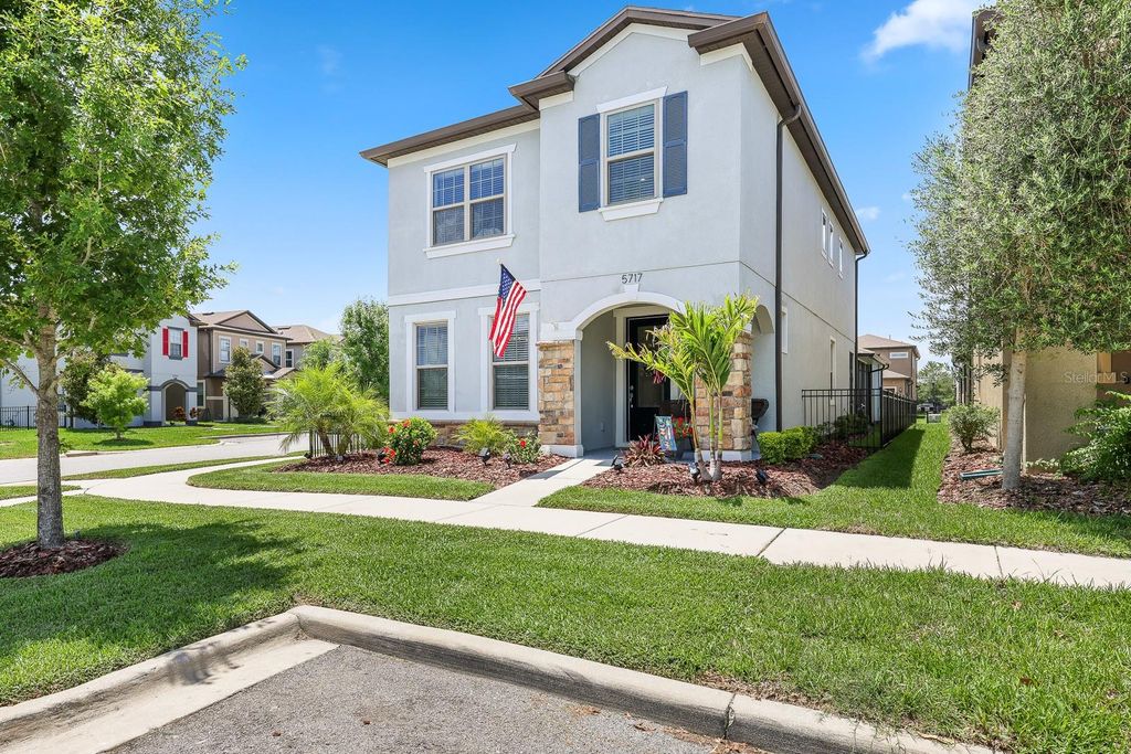 Photo of 5717 Village Center Drive, Lithia, FL 33547 (MLS # TB8386061)