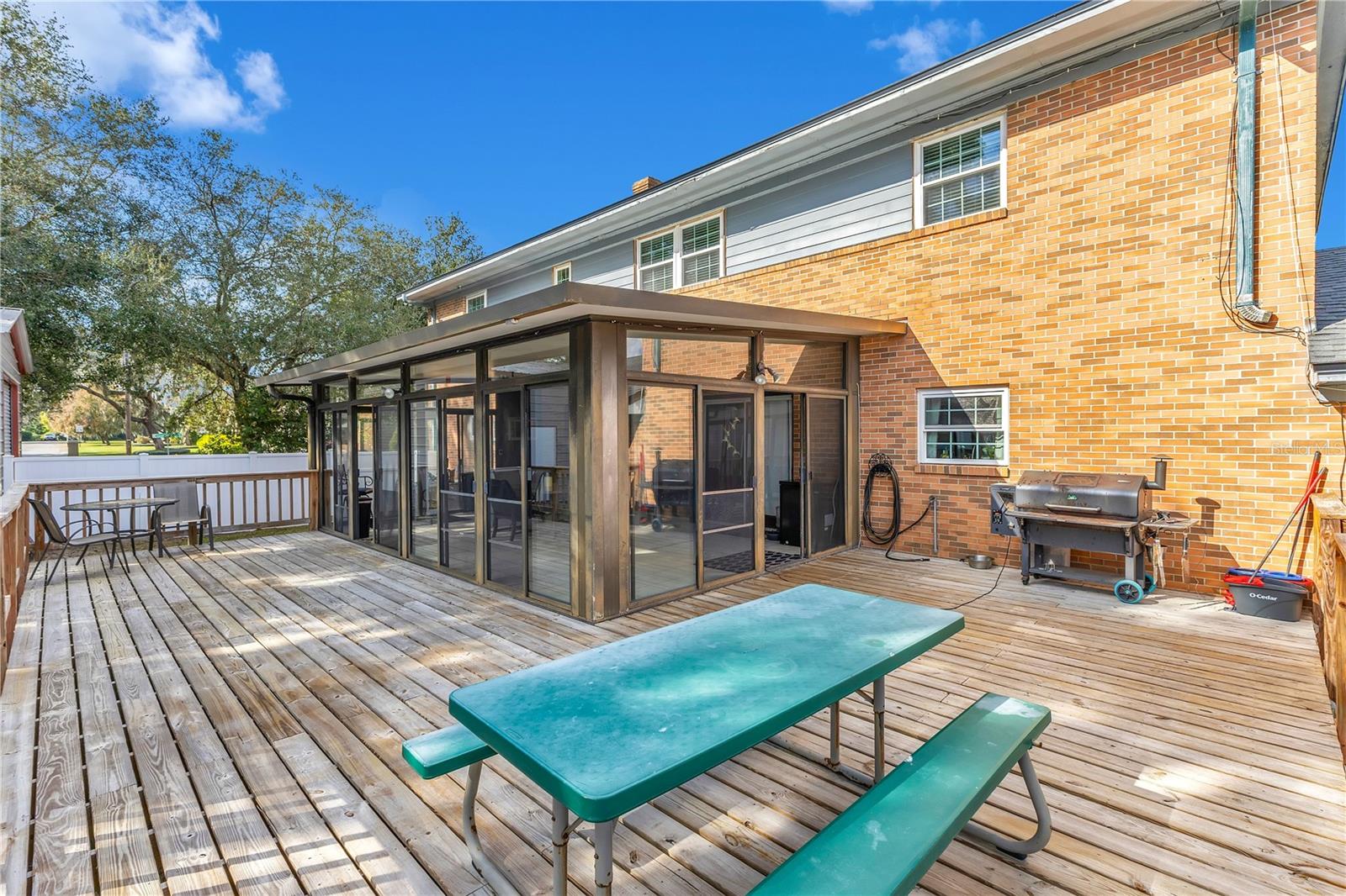 FAIRLINGTON - Residential