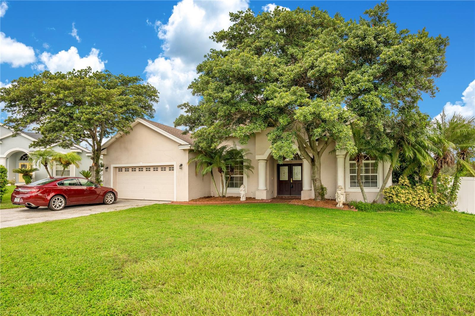 2948 VINTAGE VIEW CIRCLE