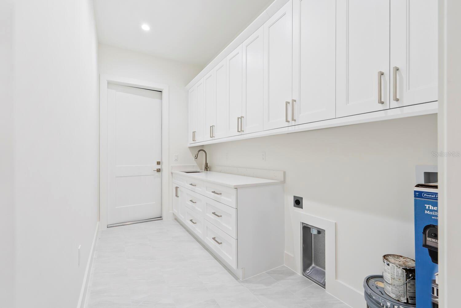 GOLDEN GATE ESTATE UNIT 40 - Residential