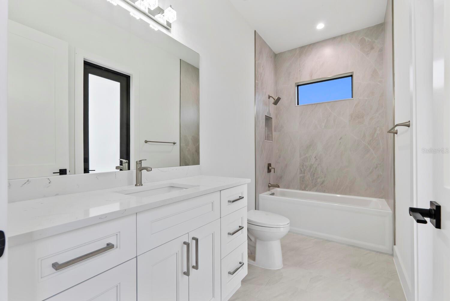 GOLDEN GATE ESTATE UNIT 40 - Residential