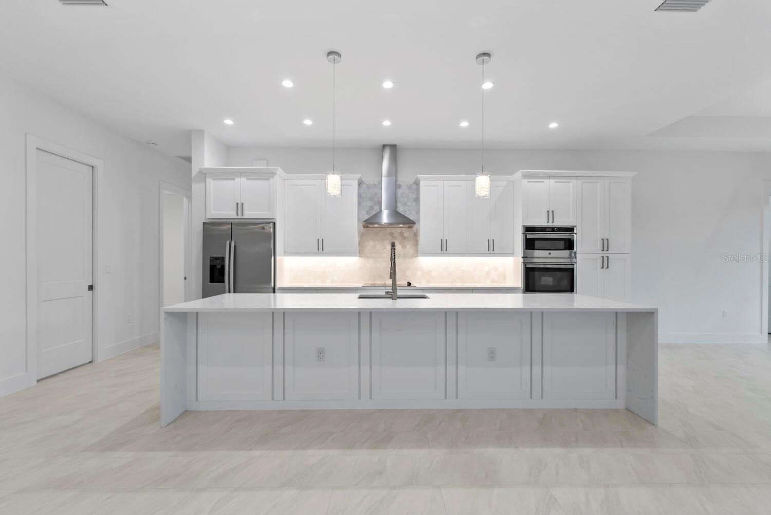 GOLDEN GATE ESTATE UNIT 40 - Residential