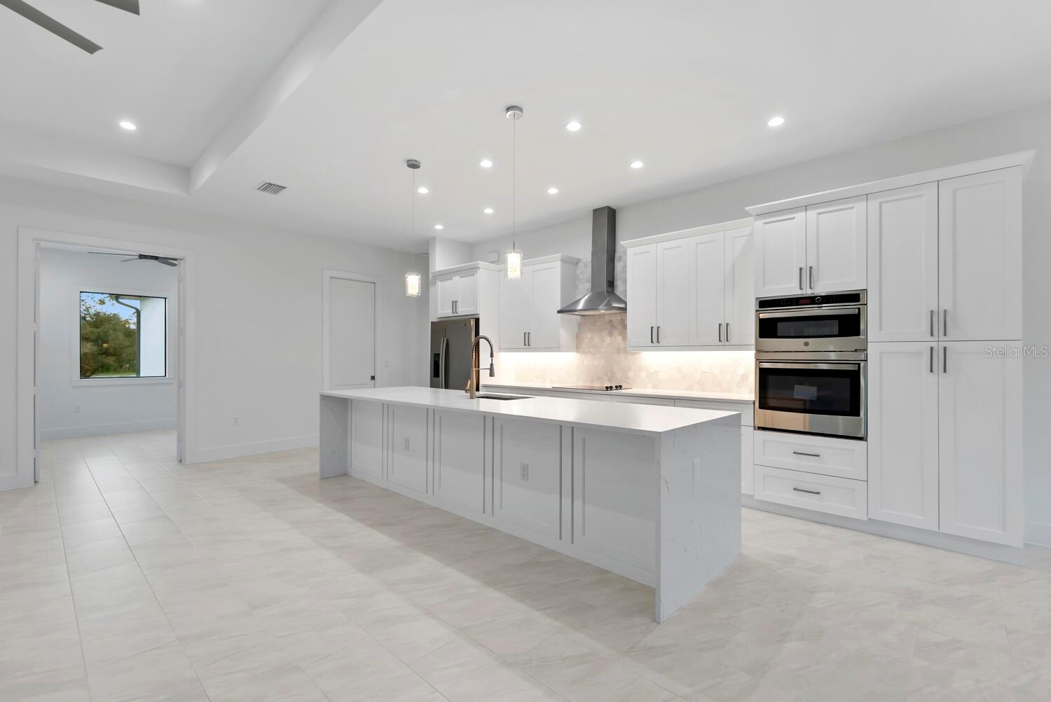 GOLDEN GATE ESTATE UNIT 40 - Residential