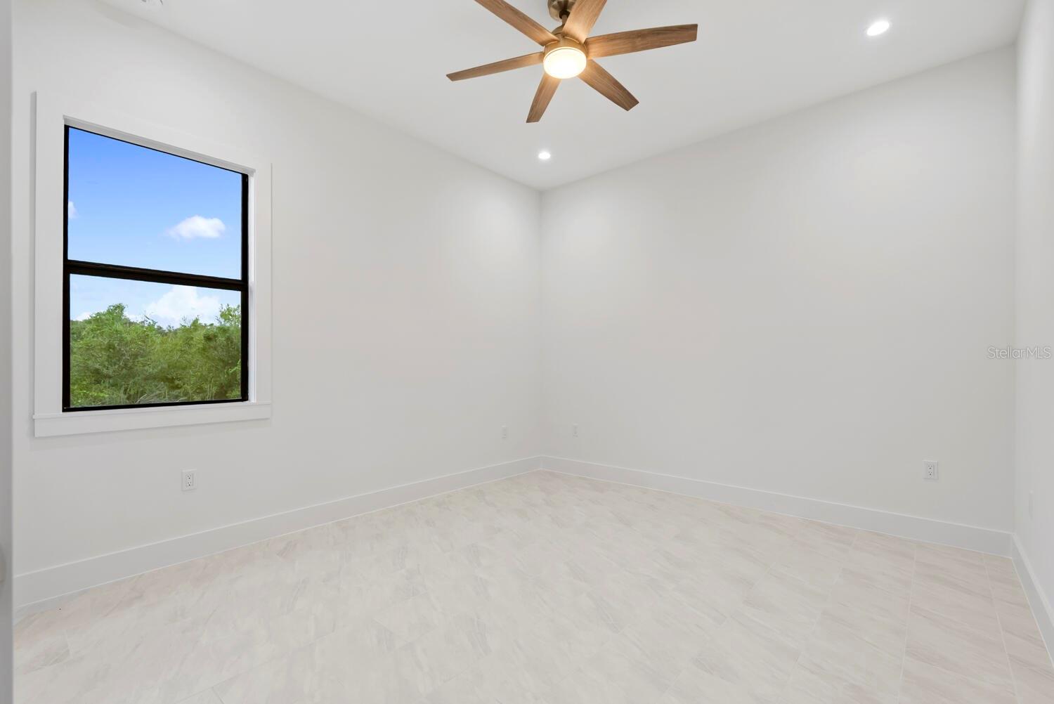 GOLDEN GATE ESTATE UNIT 40 - Residential