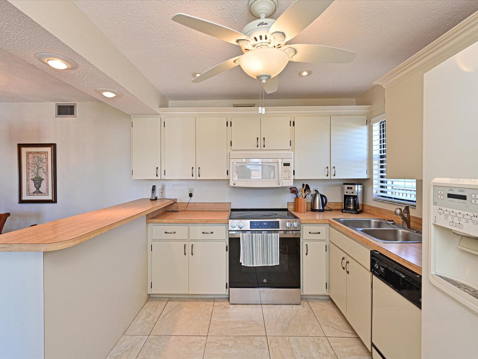 MORTON VILLAGE - Residential