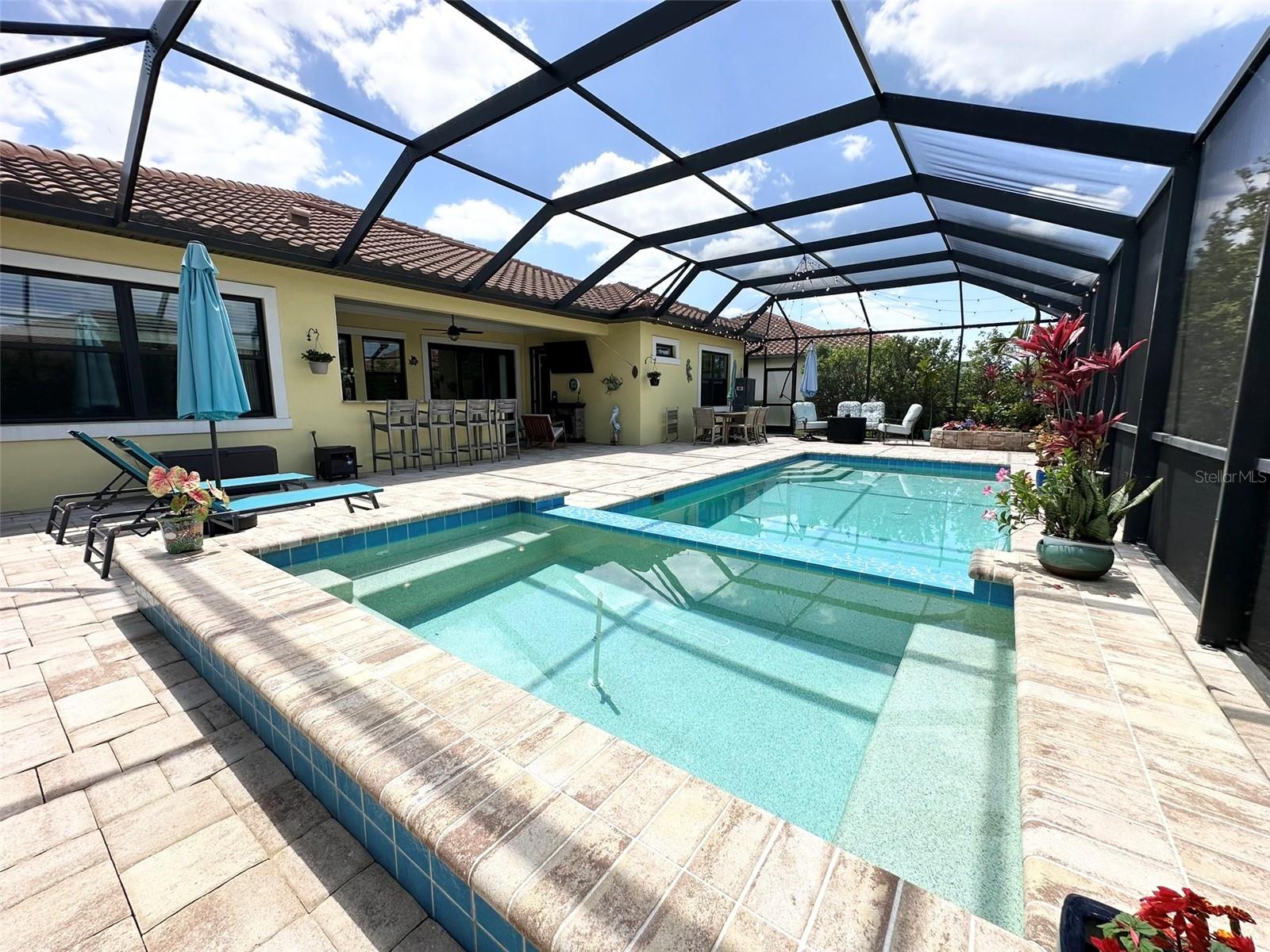 SANCTUARY COVE - Residential