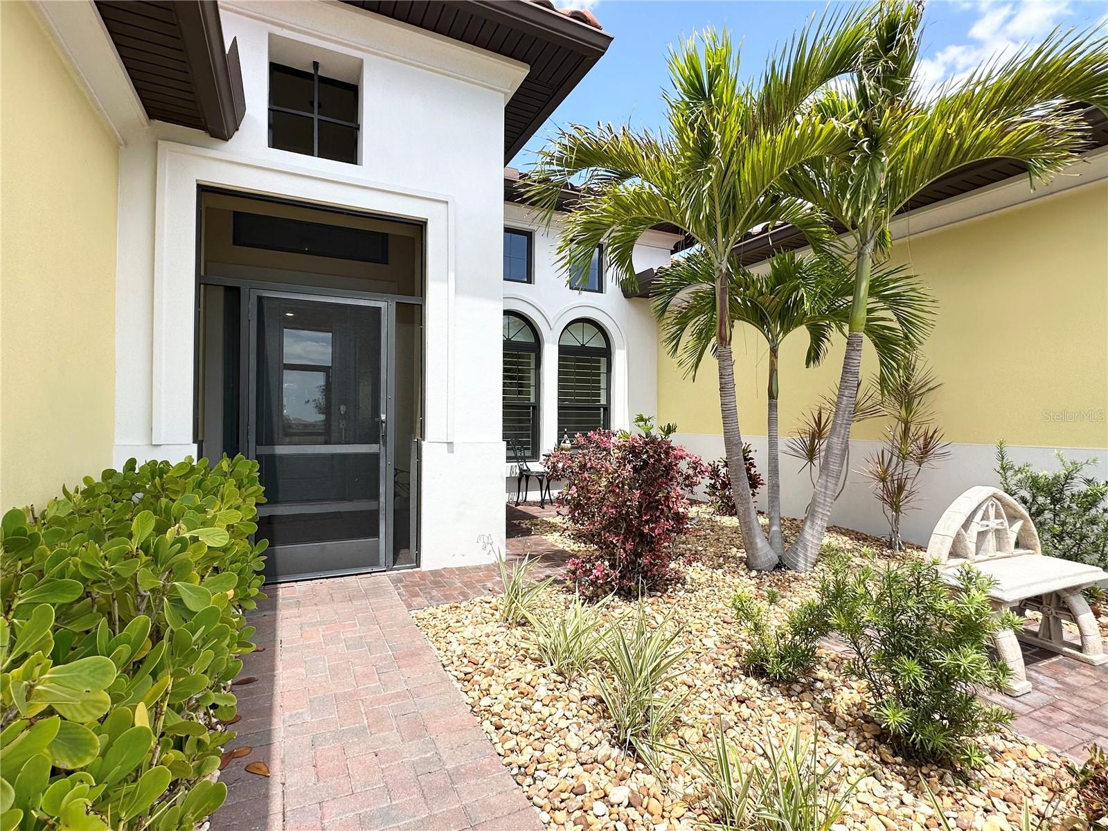 SANCTUARY COVE - Residential