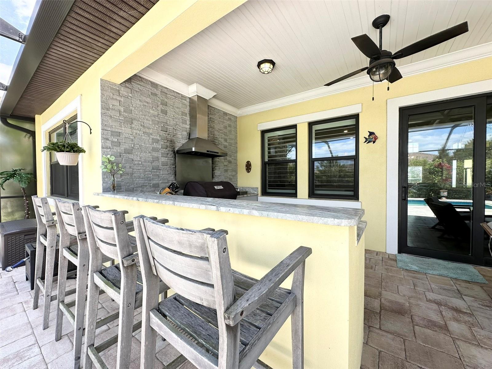 SANCTUARY COVE - Residential